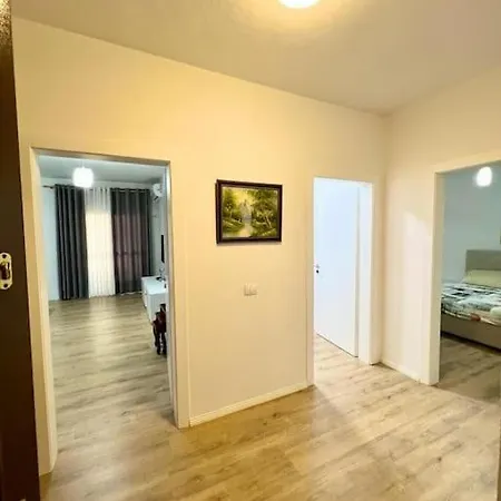 Family-friendly 2-br In Appartement Tirana