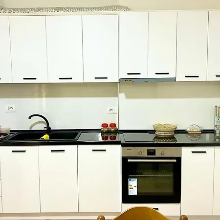 Family-friendly 2-br In Appartement Tirana